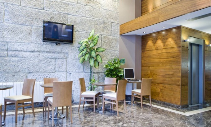 Vigo Hotel | Hotel Arsus