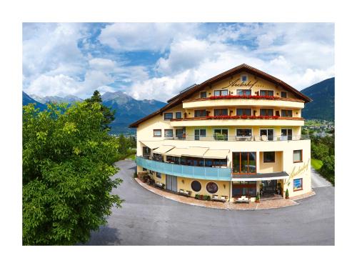 Arzl im Piztal Hotel | Hotel Arzlerhof