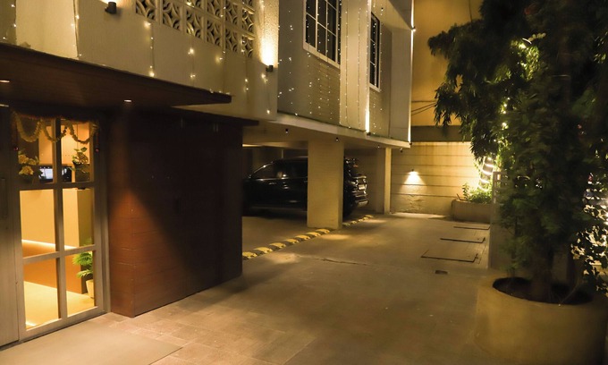 Mumbai Hotel | Hotel Aura Inn