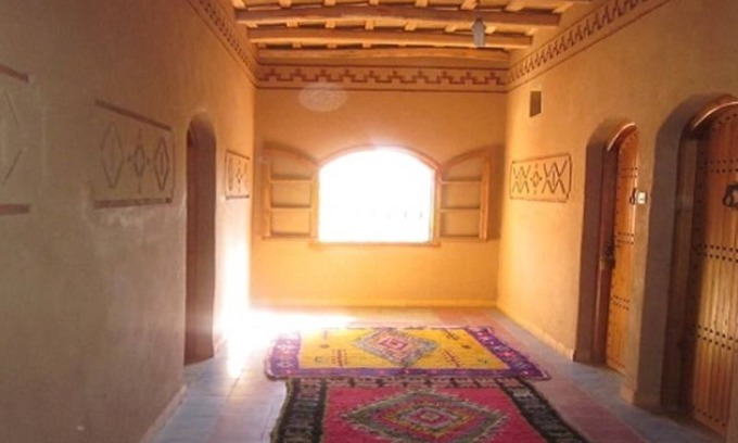 Bou Tharar Hotel | Hotel Awayou