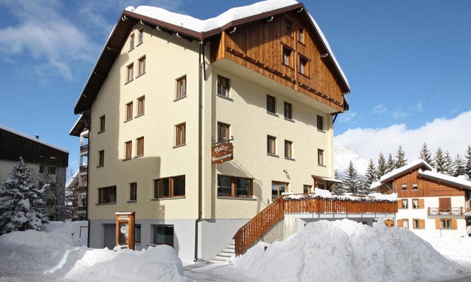 Sauze d'Oulx Hotel | Hotel Biancaneve