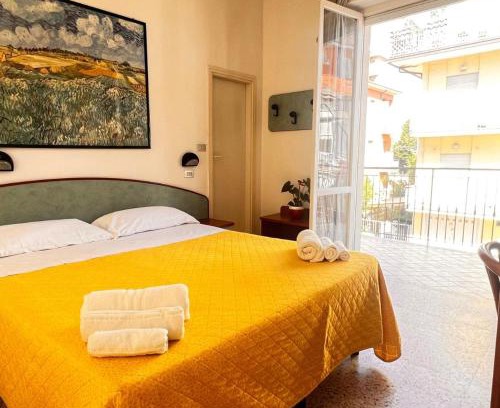 Rivazzurra Cama Y Desayuno | HOTEL BLUE SKY