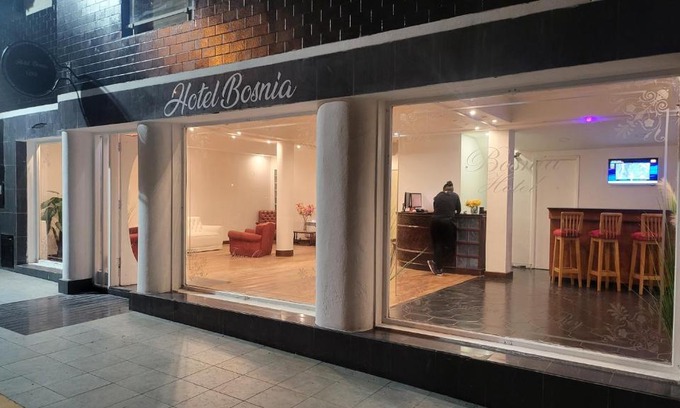 Zona de La Perla Hotel | Hotel Bosnia