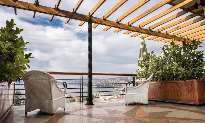 Cerro Alegre Hotel | Hotel Boutique Acontraluz