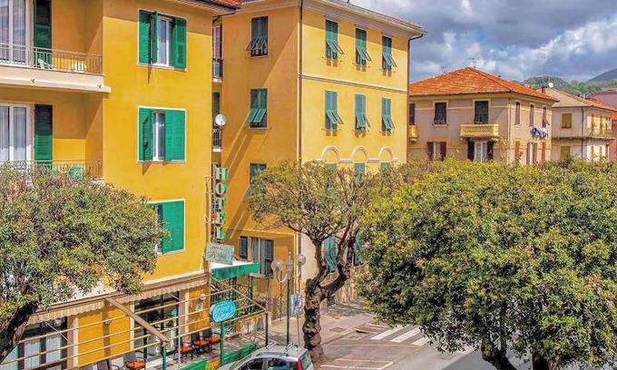 Lavagna Hotel | Hotel Bristol