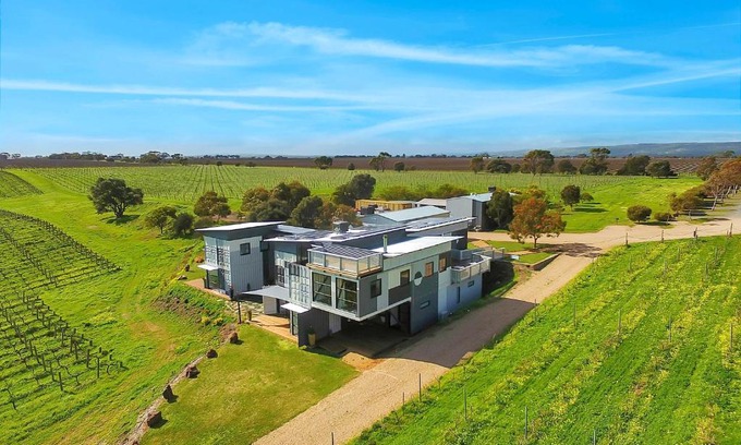 Tatachilla Hotel | Hotel California Road at Inkwell Wines