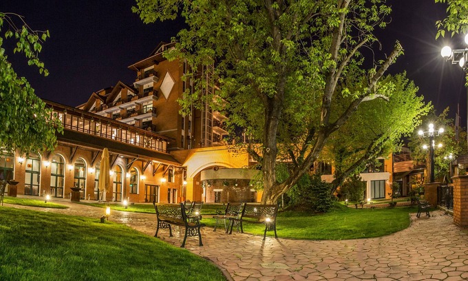 Sector 2 Hotel | Hotel Caro