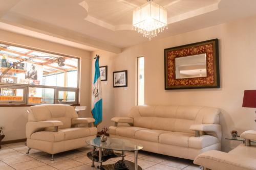 Zona 13 Hotel | Hotel Casa Blanca Inn