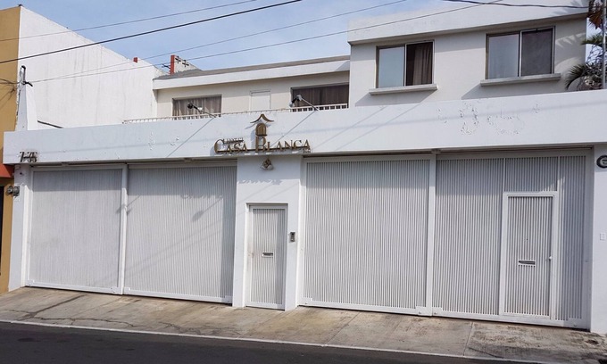 Zona 13 Hotel | Hotel Casa Blanca Inn