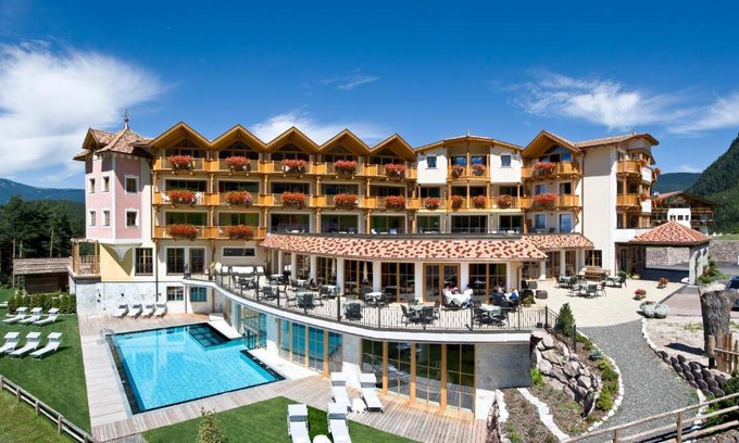 Castelrotto Hotel | Hotel Chalet Tianes - Alpine Relax