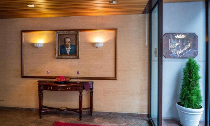 Maison-Royale Hotel | Hotel Churchill