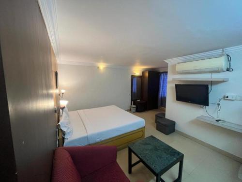 Central Chennai Hotel | Hotel City Tower, Chennai Central