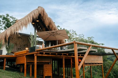 Cartago Otro | Hotel Colina Dorada