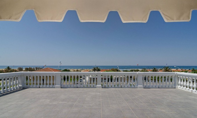 Marina di Pietrasanta Hotel | Hotel Coluccini