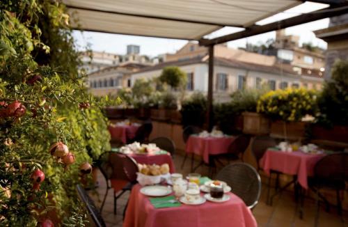 Rione XVIII Castro Pretorio Hotel | Hotel Columbia