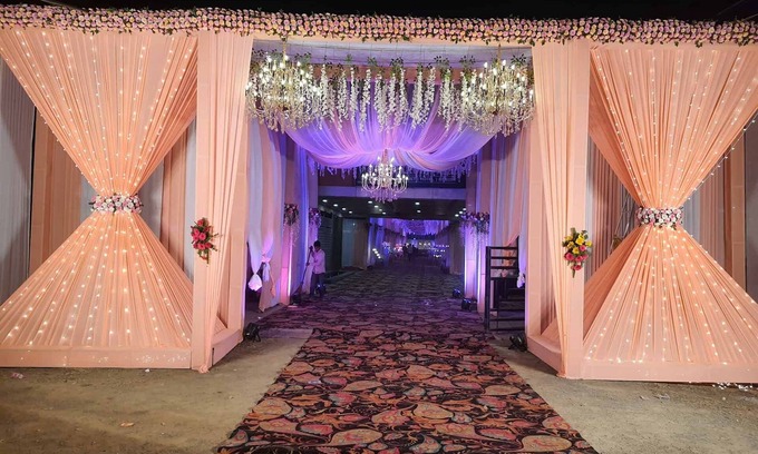 Satna Hotel | Hotel Crown Resort