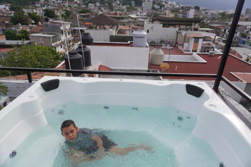 Lázaro Cárdenas Hotel | Hotel DaMar Puerto Vallarta