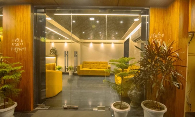 Chinar Park Hotel | Hotel DC Star Kolkata