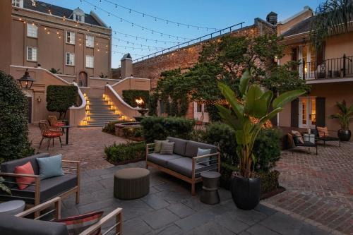French Quarter Hotel | Hotel de la Poste - French Quarter, A Renaissance Hotel