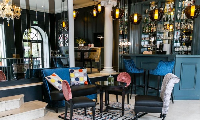 Quartier de la Plaine-de-Monceaux Hotel | Hotel de Neuville Arc de Triomphe