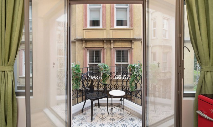 Galata Hotel | Hotel Des Arts Galata
