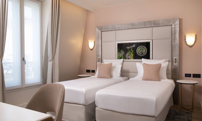 8th Arrondissement Hotel | Hotel Des Champs Elysees
