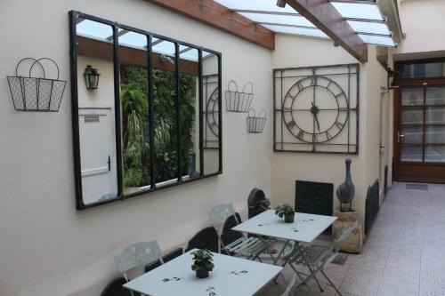 6th Arrondissement Hotel | Hotel du Dragon