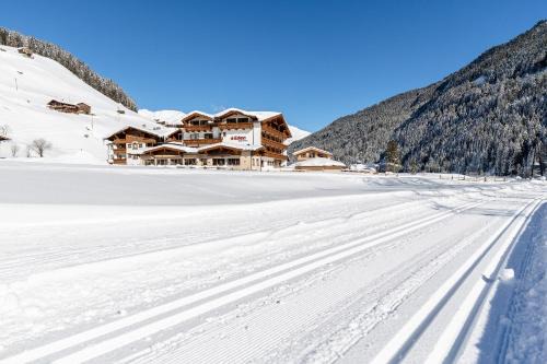 Juns Hotel | Hotel Eden