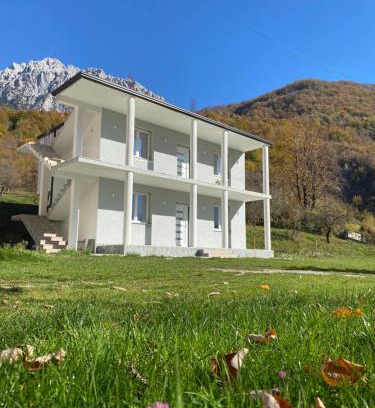 Theth Otro | Hotel Elvis Blini Theth