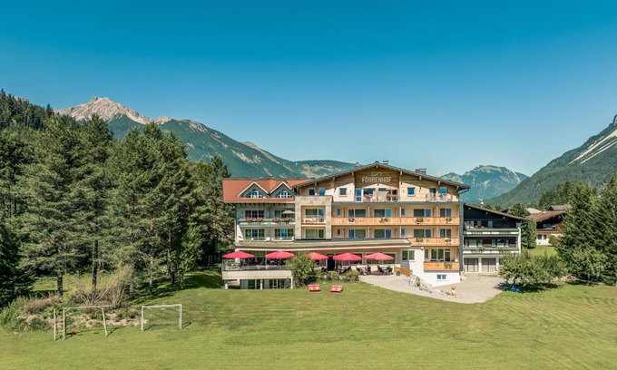 Stanzach Hotel | Hotel Föhrenhof