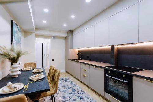 Chisinau Apartamento | HOTEL FAMILY APARTAMENTS & TAXI-AiRPORT