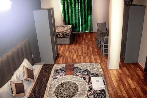 Aleo Hotel | Hotel Fast Way Manali #Near zingbus #Near Pizzahut #By Linkway