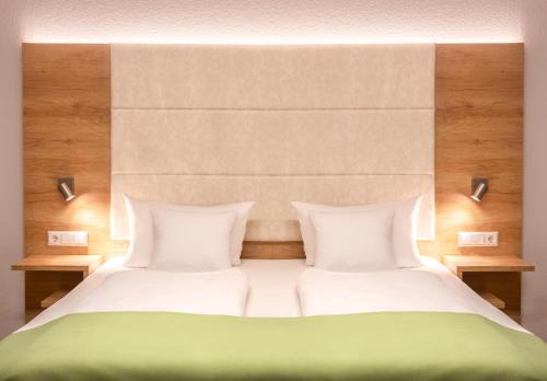 Rust Hotel | Hotel & Gästehaus Im Ziegelweg KLIMATISIERT Eintrittskarten für den Europa-Park erhalten Sie garantiert über uns