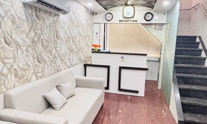Kurla West Hotel | Hotel Garden Palace