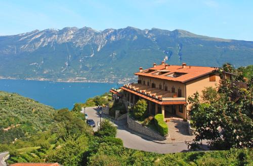 Tignale Hotel | Hotel Garnì Al Poggio