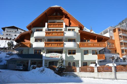 Ischgl Hotel | Hotel Garni Alpenhof