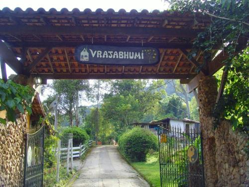 Teresopolis Cabina | Hotel Gaura Mandir