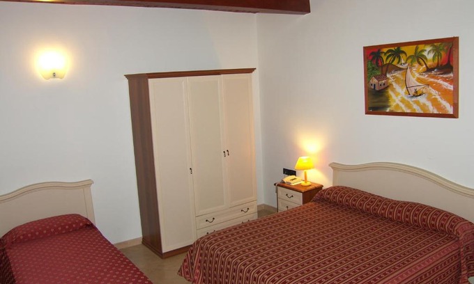 Corato Hotel | Hotel Genius