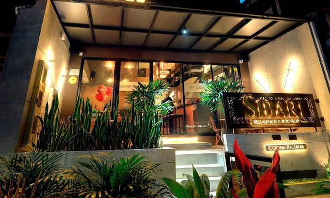El Poblado Hotel | Hotel Glow Medellín