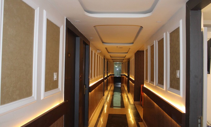 Kanpur Hotel | Hotel Gold Stone