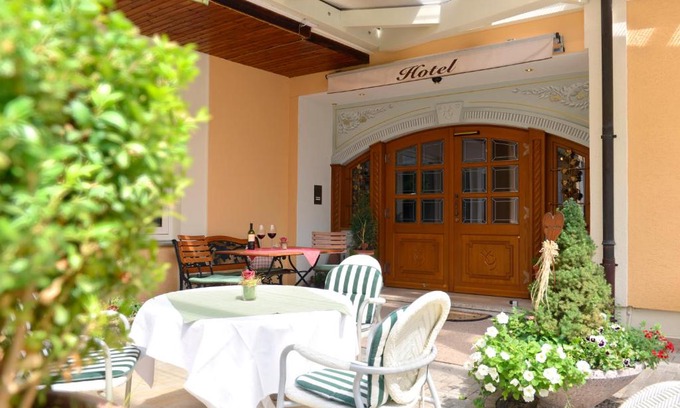 Altenkunstadt Hotel | Hotel Gondel