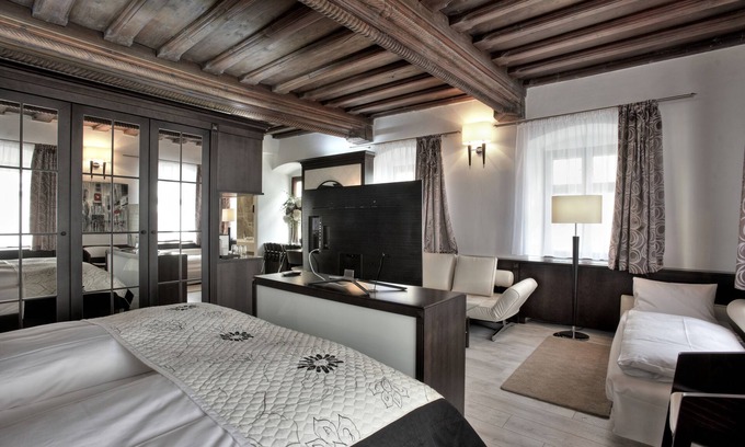 Cesky Krumlov Hotel | Hotel Grand