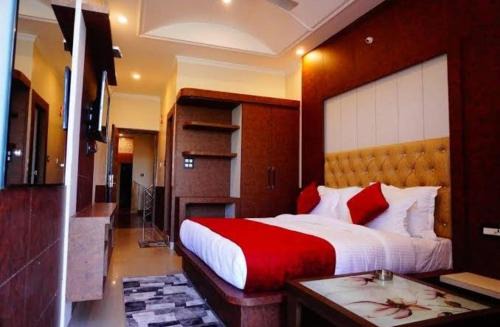 Khattalwada Hotel | Hotel Grand Hill Mcleodganj near Dalai Lama Temple