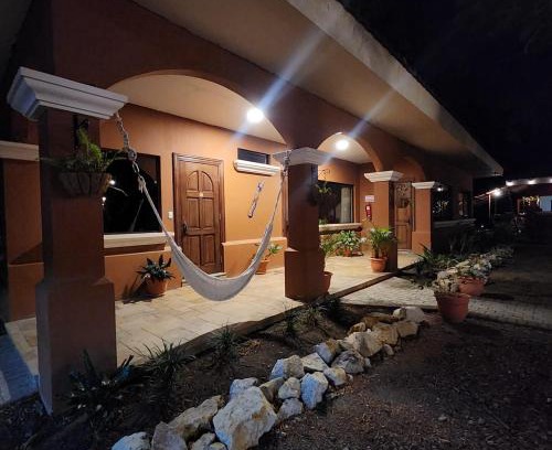 Cuajiniquil Hotel | Hotel Hacienda Casa del Viento
