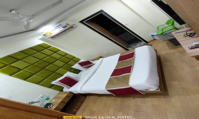 Maninagar Hotel | Hotel Happy Stay