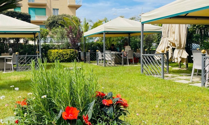 Lido di Camaiore Hotel | Hotel Harmony&Smile