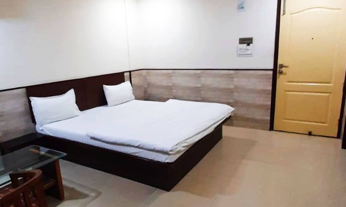 Mayapur Hotel | Hotel Haveli Guest House Haridwar