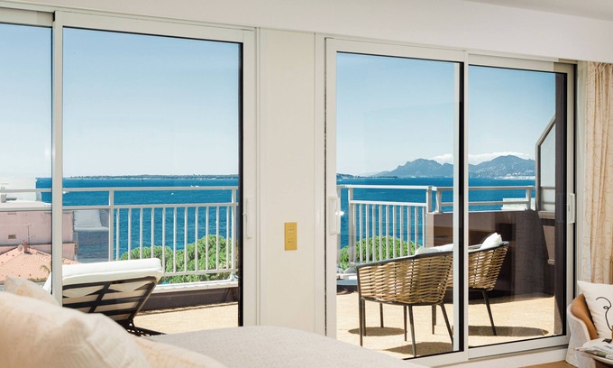 Juan-les-Pins Hotel | Hotel Helios