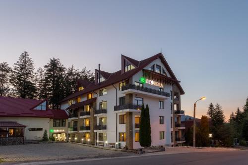 Predeal Hotel | Hotel Hera