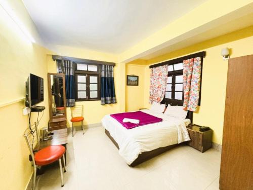 Darjeeling Casa | Hotel Himalaya Residency Darjeeling Mountain View Room